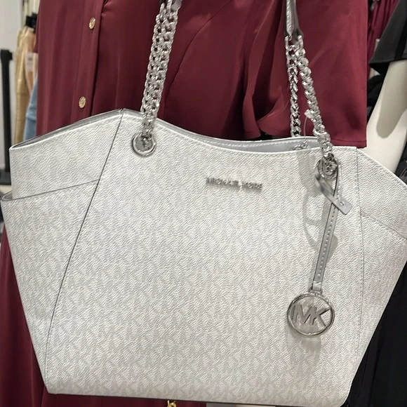 MICHAEL KORS 
Jet Set Travel Large Signature Chain Shoulder Tote Bag
Silver 
NWT - Picture 14 of 16